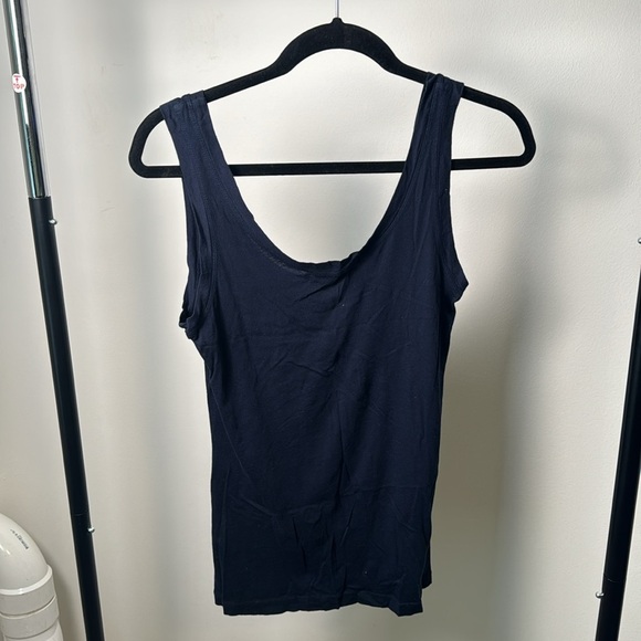 Velvet by Graham & Spencer Navy Blue Tank Top Size Medium - Picture 6 of 6